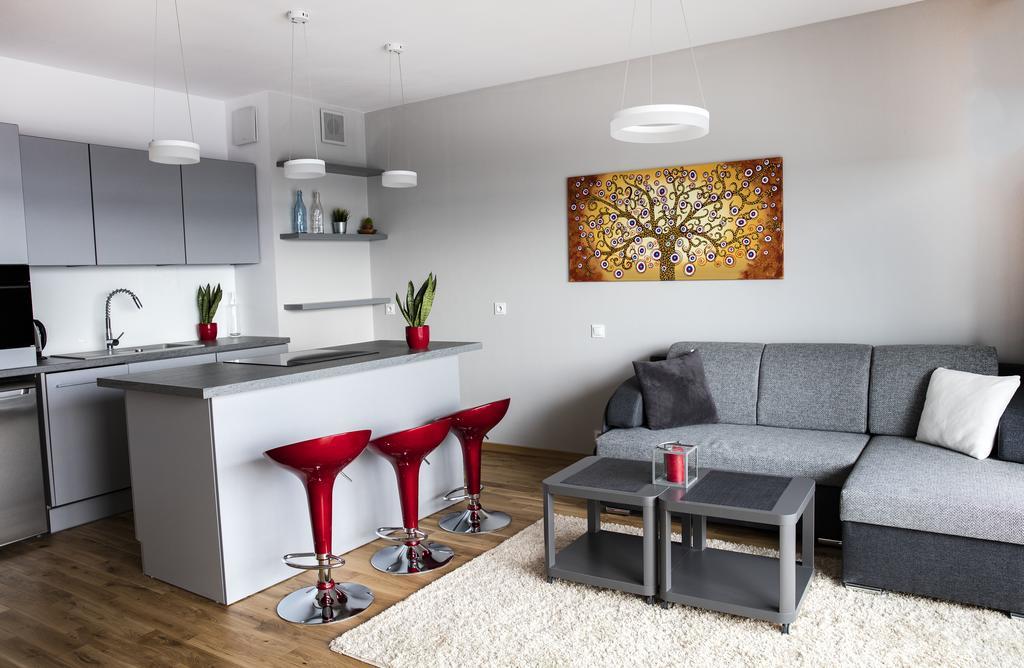 Apartamenty I.M.A Towarowa Poznan Bagian luar foto